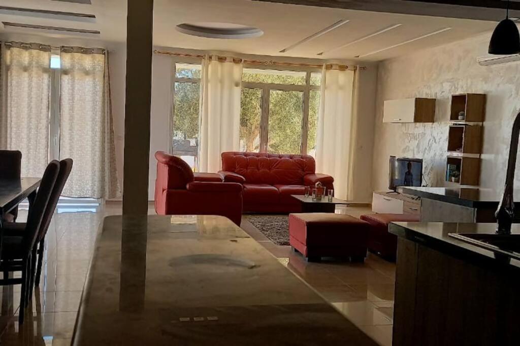 Magnifique Villa Avec Piscine Sur L'Ile De Djerba Pour Vacances Arkou Exterior photo